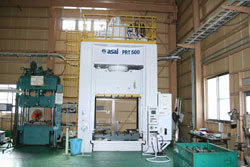 500t 油圧プレス